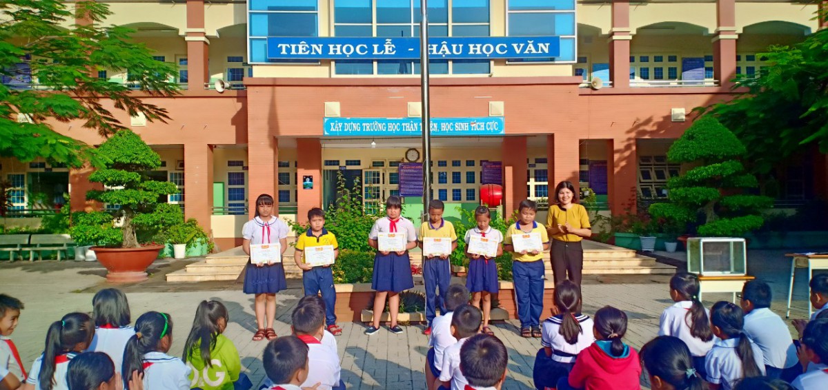 f4e79cc793e975b72cf8