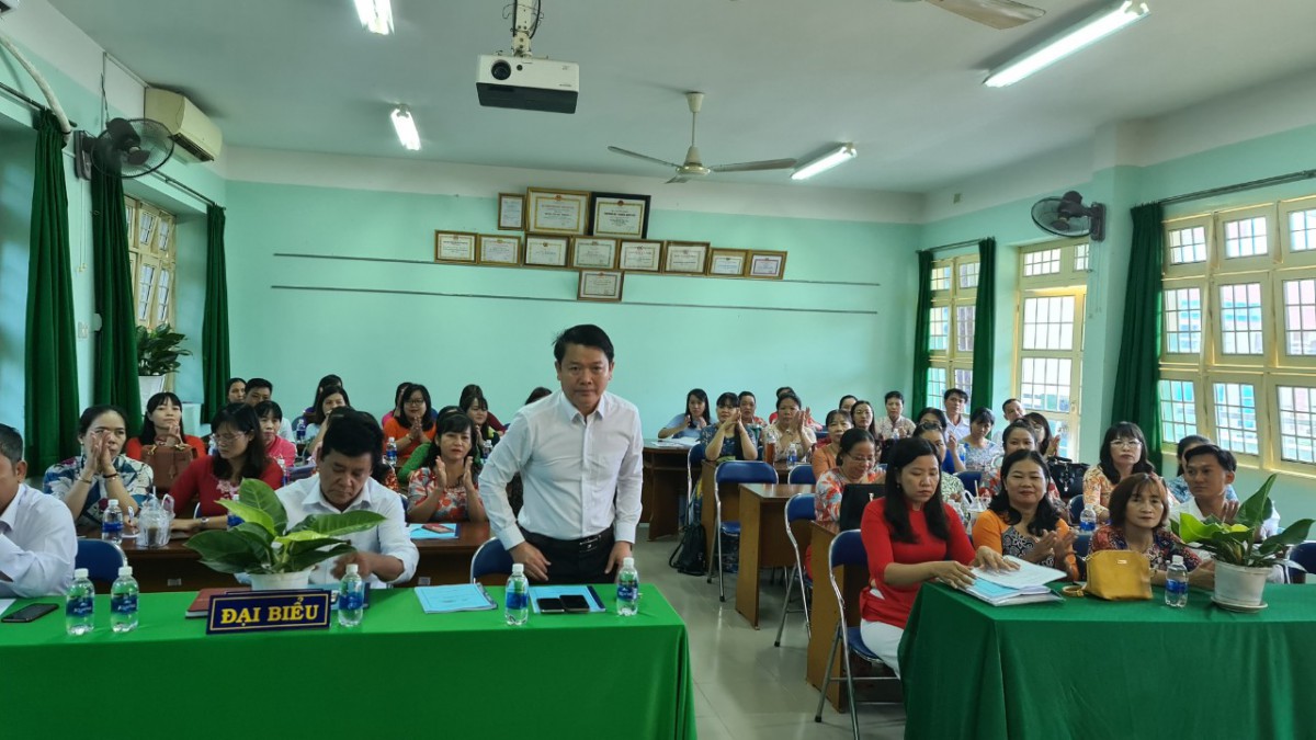 c01560d1d8bb26e57faa112