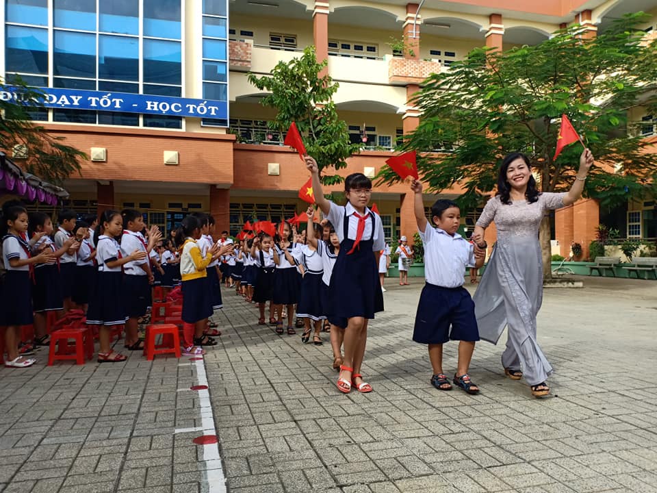 41051484_2005960212773182_8244278639084961792_n