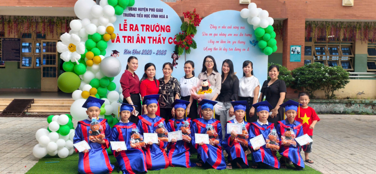 z6639107011369_d6180a4971eef429583232d414805435