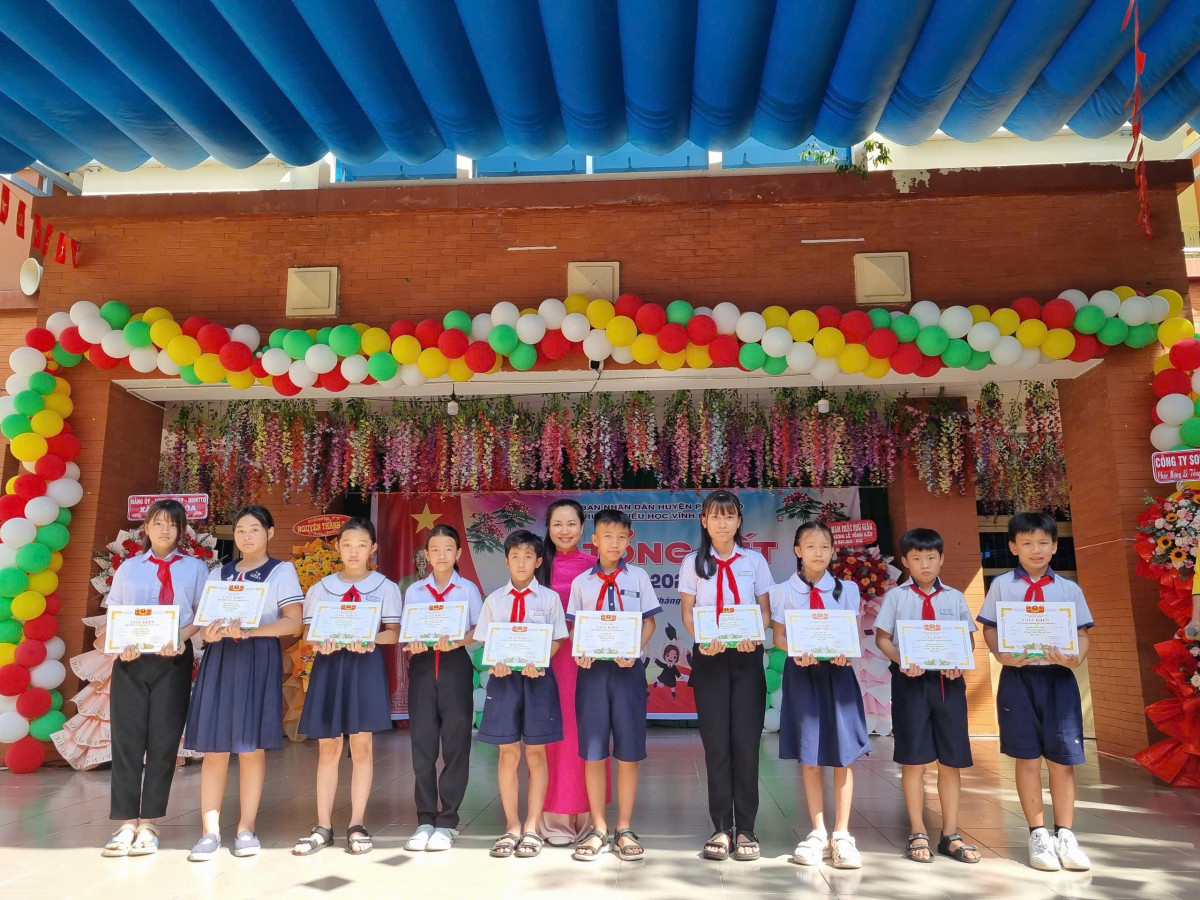 z6656706479081_6c5f03a0b8814bb58938d9fc4d8eed87